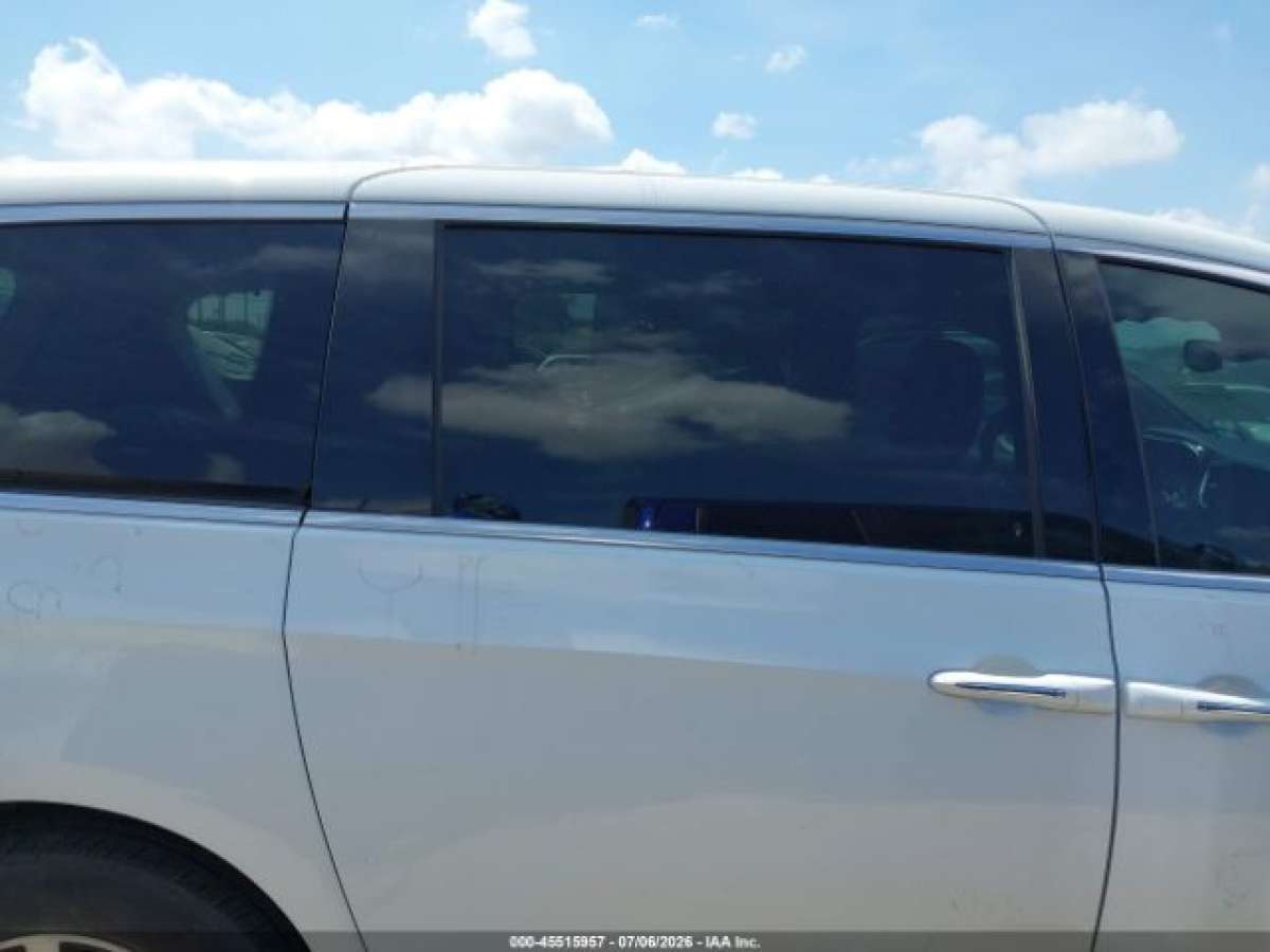 Chrysler Pacifica 2022 z USA — zdjęcie 6 z 15
