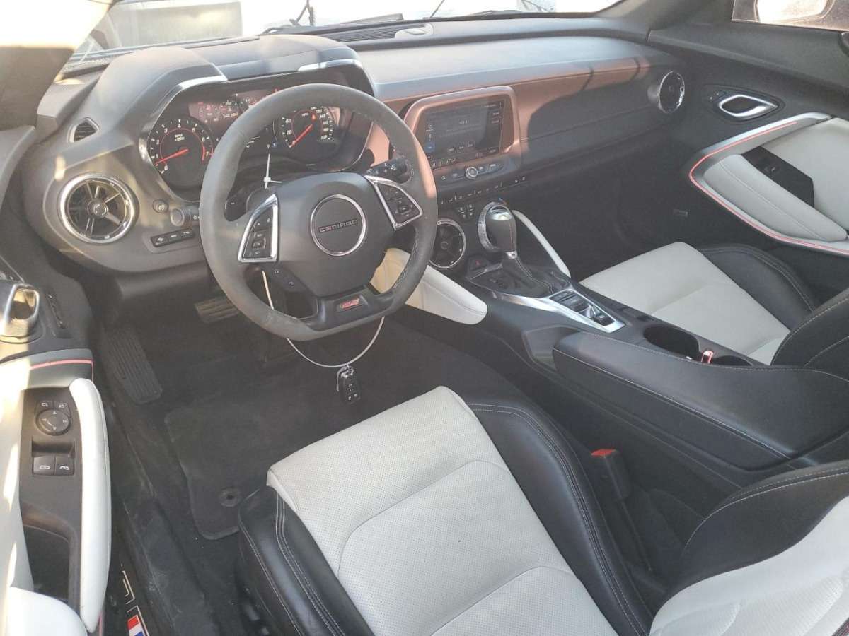 Chevrolet Camaro 2023 9