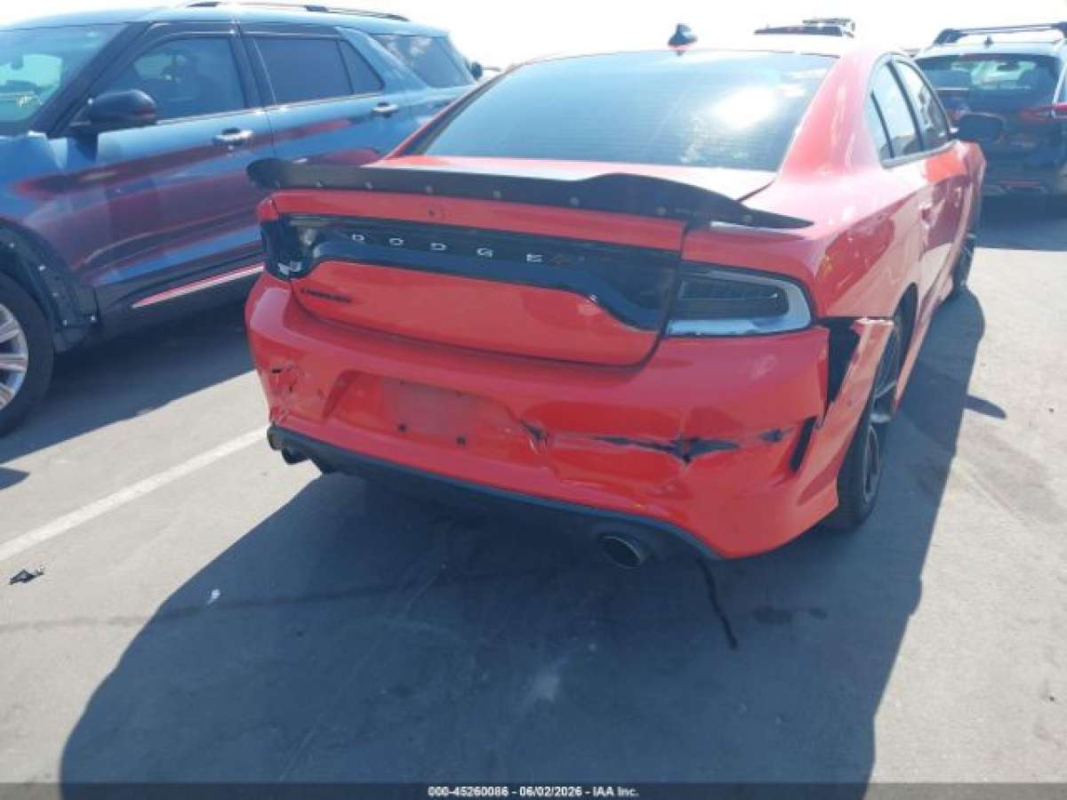 Dodge Charger 2017 z USA — zdjęcie 5 z 14