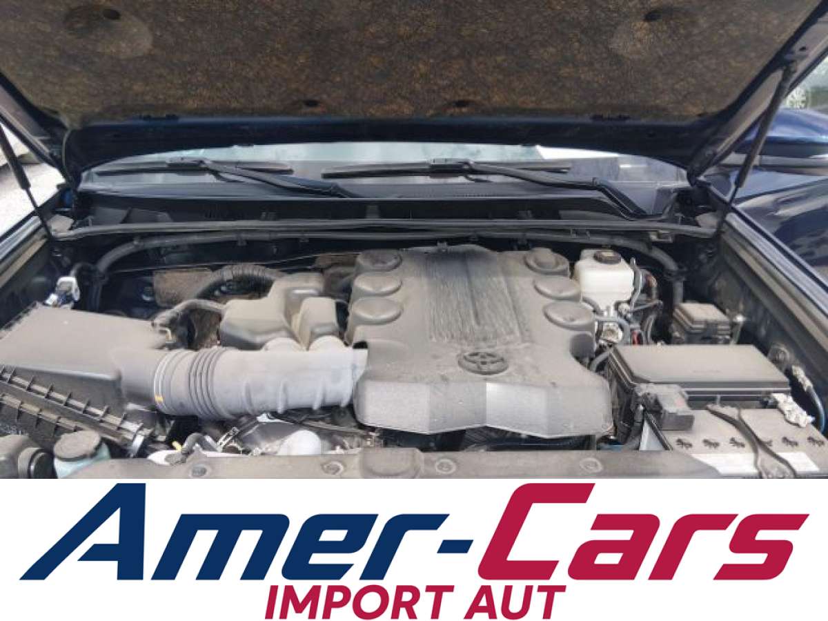 Toyota 4-Runner 2024 z USA — zdjęcie 14 z 15