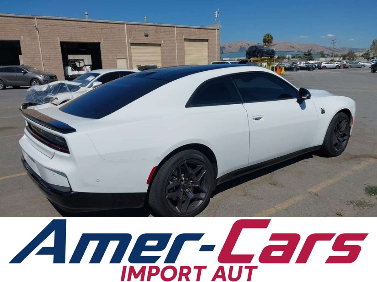 Dodge Charger 2026 z USA — zdjęcie 2 z 14