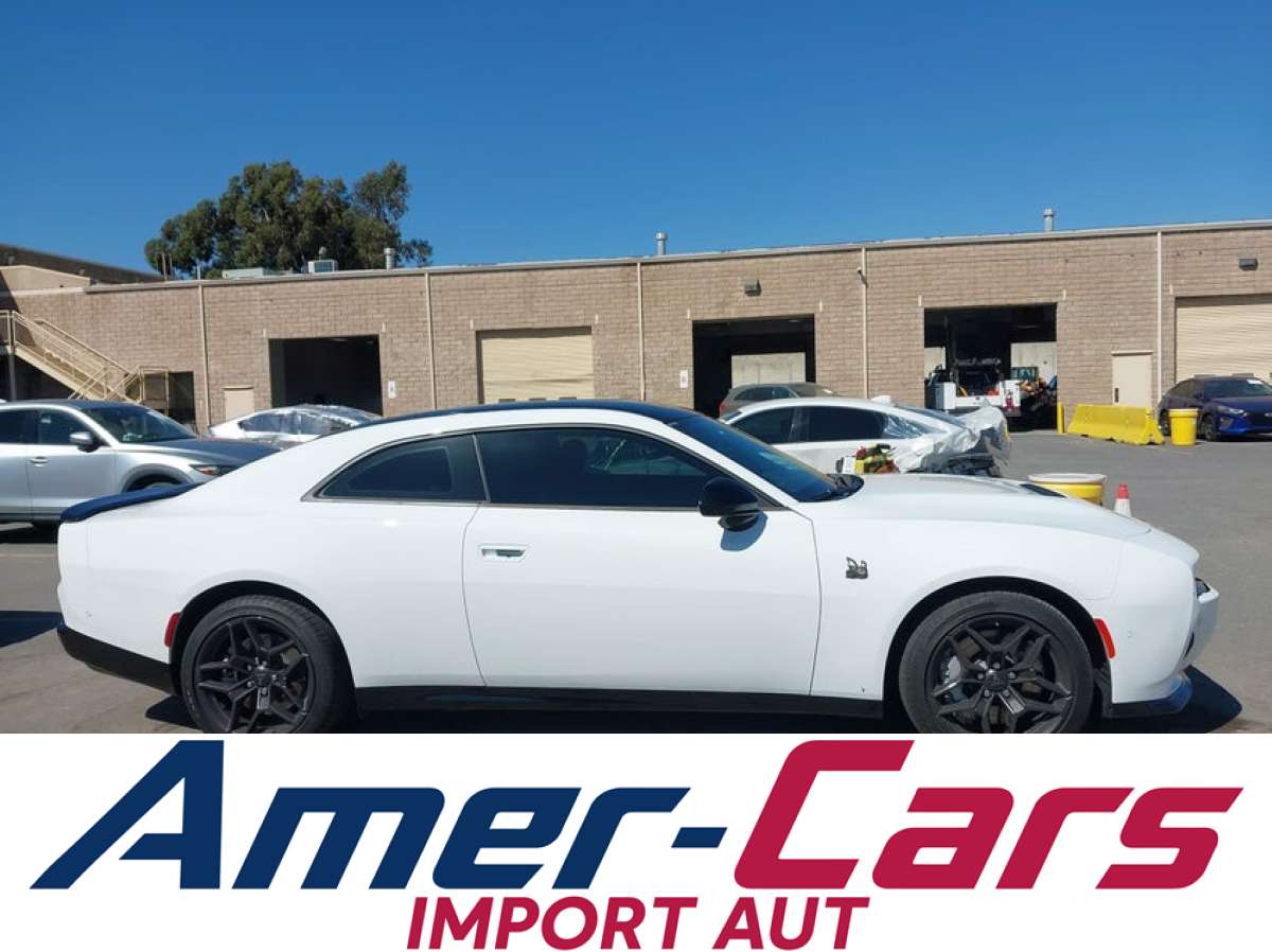 Dodge Charger 2026 z USA — zdjęcie 8 z 14