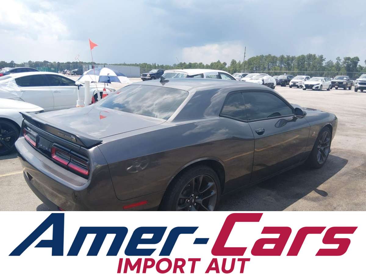 Dodge Challenger 2023 z USA — zdjęcie 2 z 14