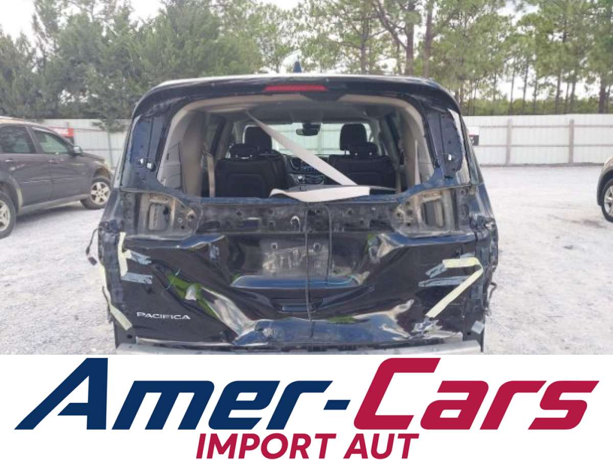 Chrysler Pacifica 2024 z USA — zdjęcie 8 z 18