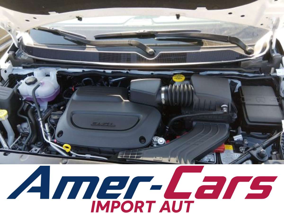 Chrysler Pacifica 2026 z USA — zdjęcie 13 z 16