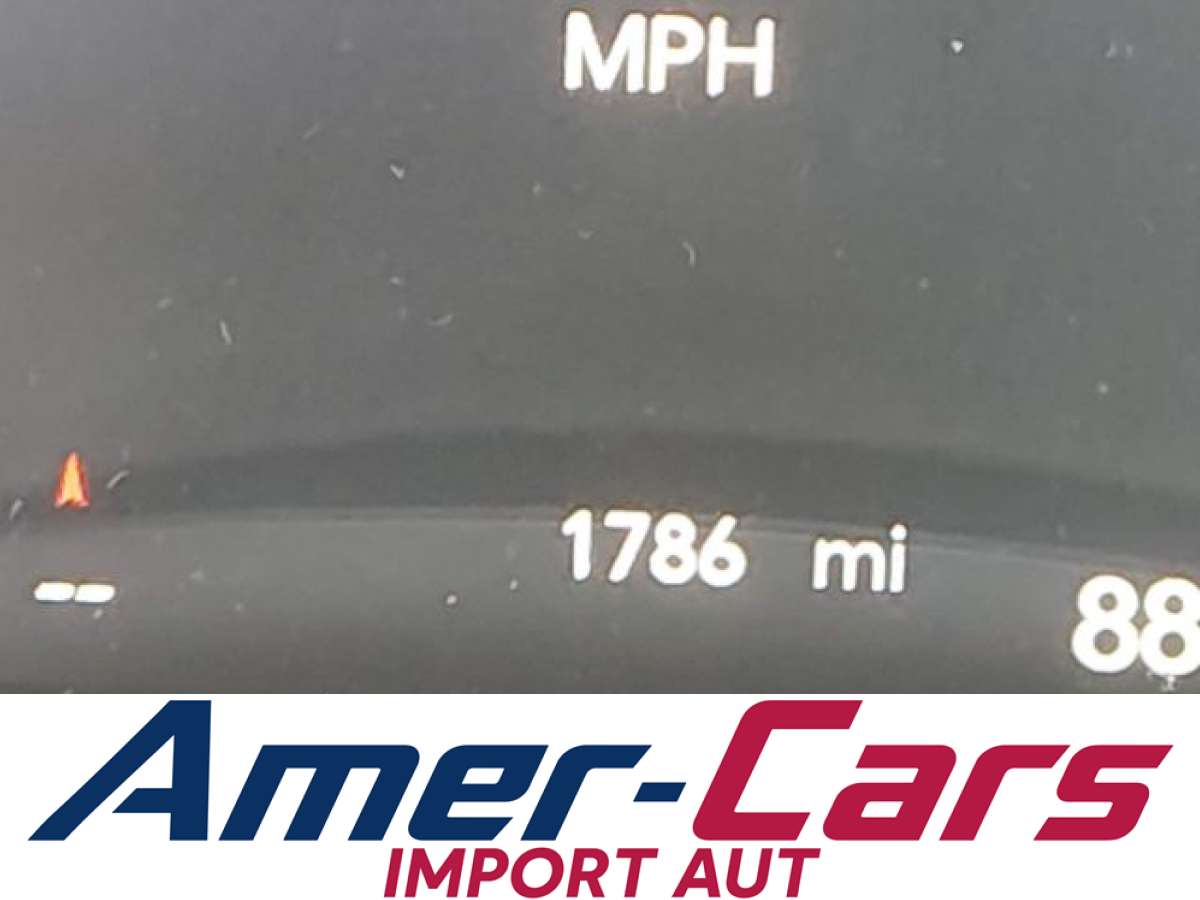 Chrysler Pacifica 2026 z USA — zdjęcie 15 z 16