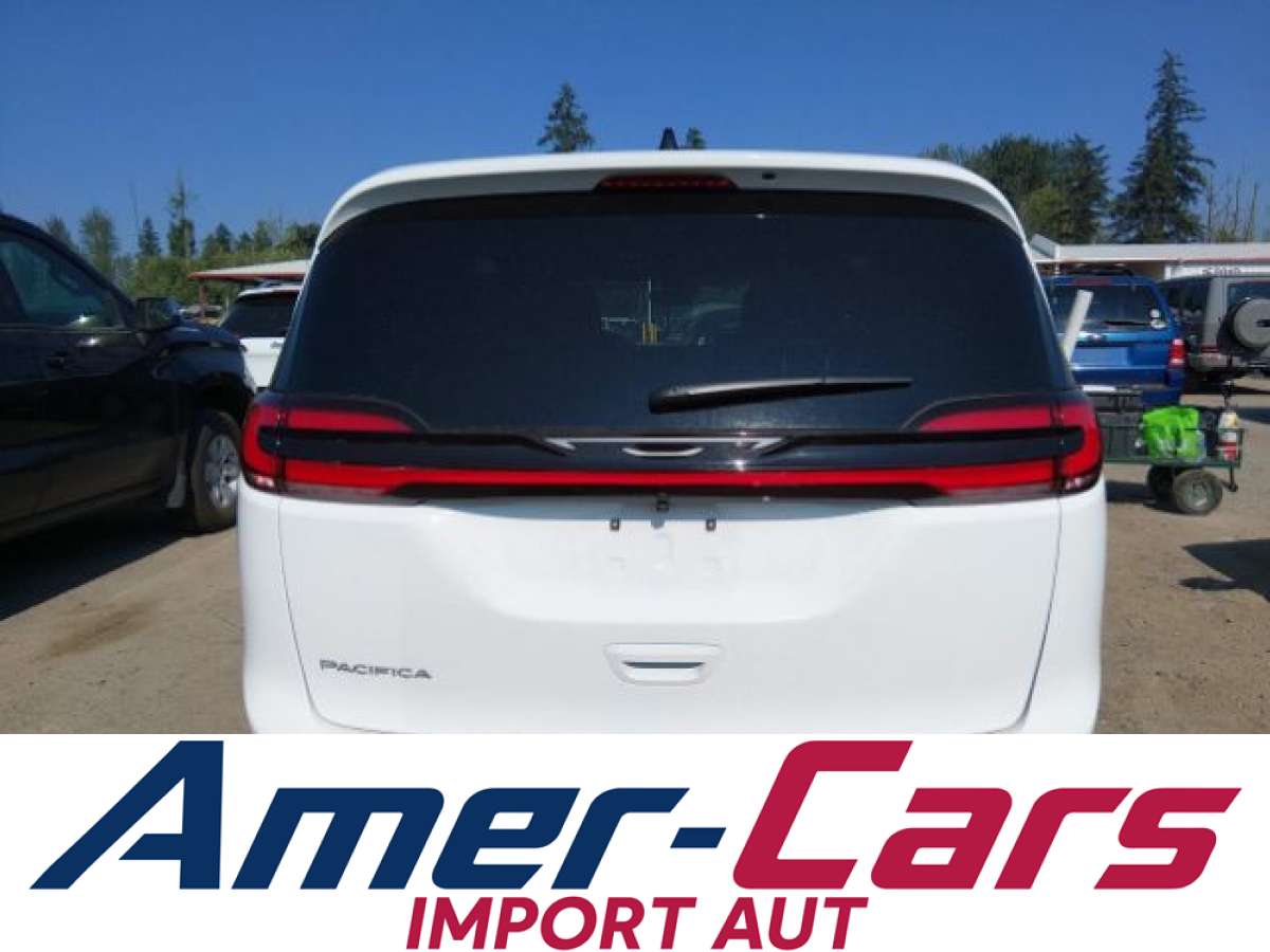 Chrysler Pacifica 2026 z USA — zdjęcie 9 z 16
