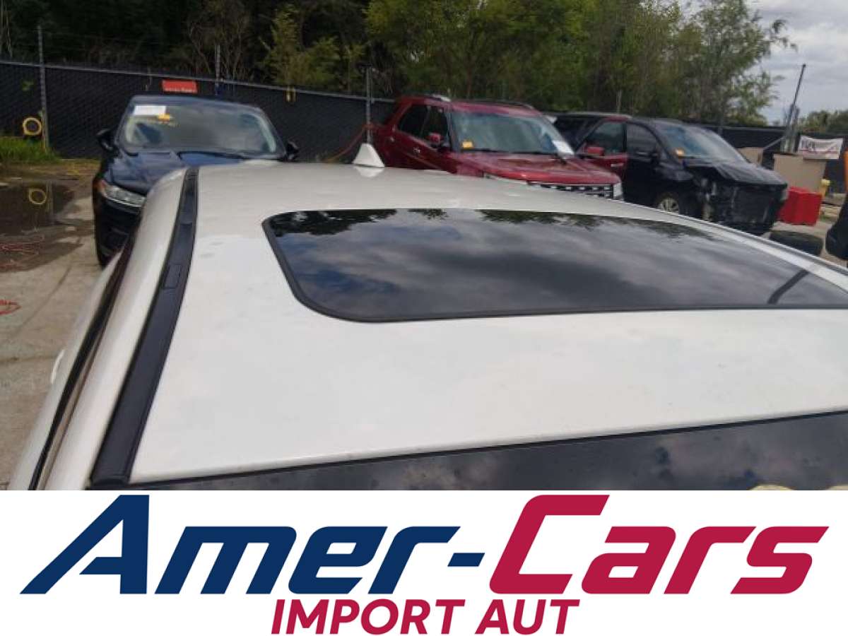 Subaru Impreza 2022 z USA — zdjęcie 10 z 16