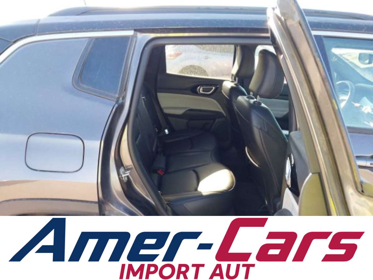 Jeep Compass 2024 z USA — zdjęcie 13 z 15