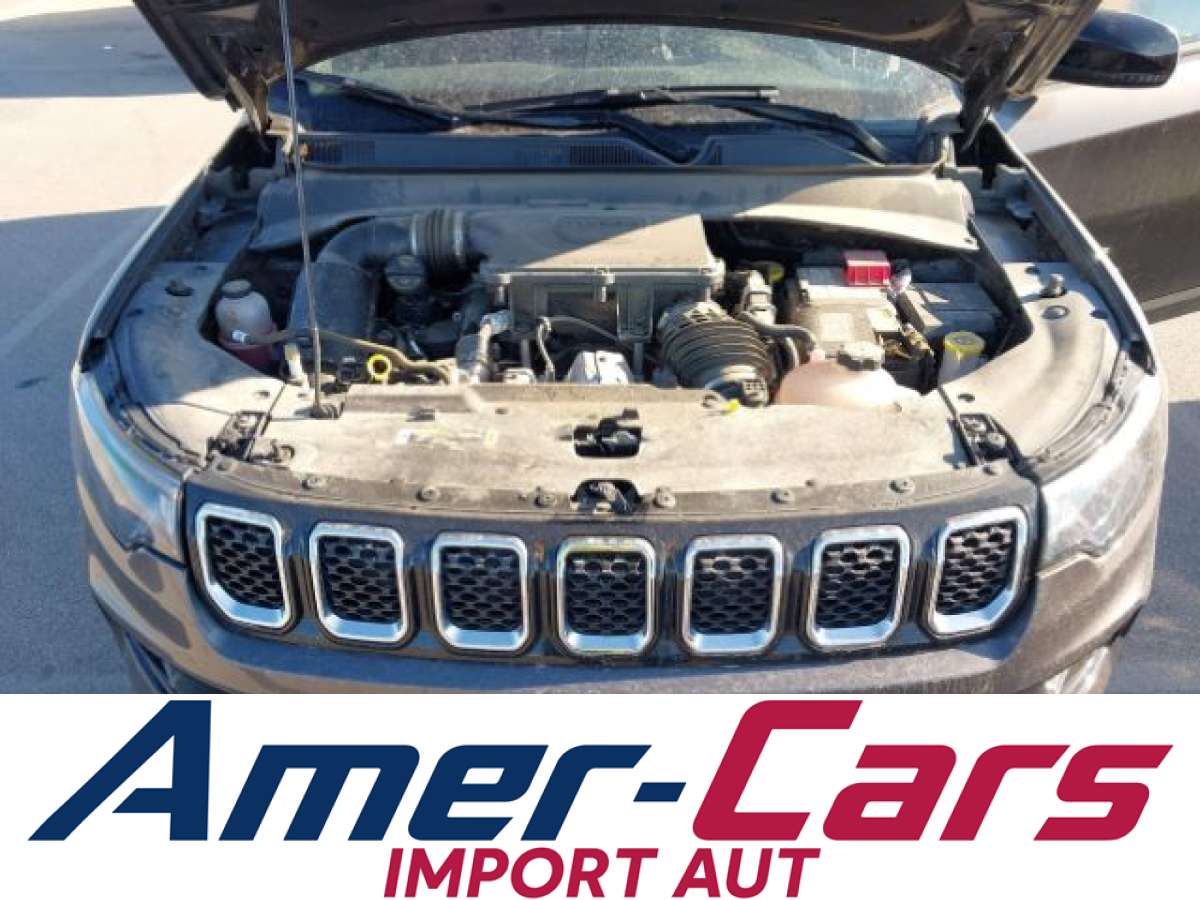 Jeep Compass 2024 z USA — zdjęcie 14 z 15