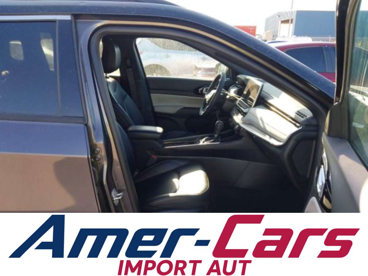 Jeep Compass 2024 z USA — zdjęcie 10 z 15