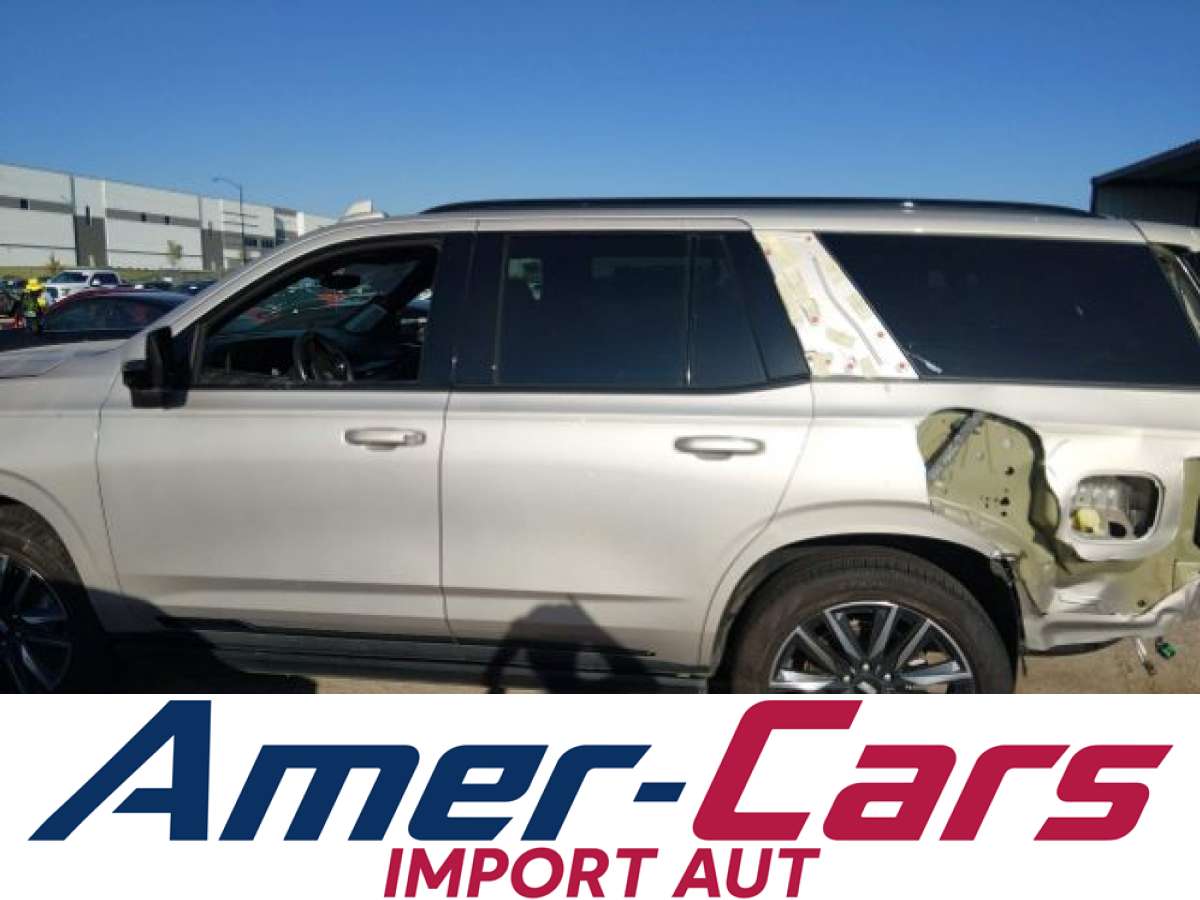 Cadillac Escalade 2022 z USA — zdjęcie 14 z 16