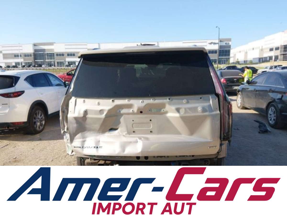 Cadillac Escalade 2022 z USA — zdjęcie 16 z 16