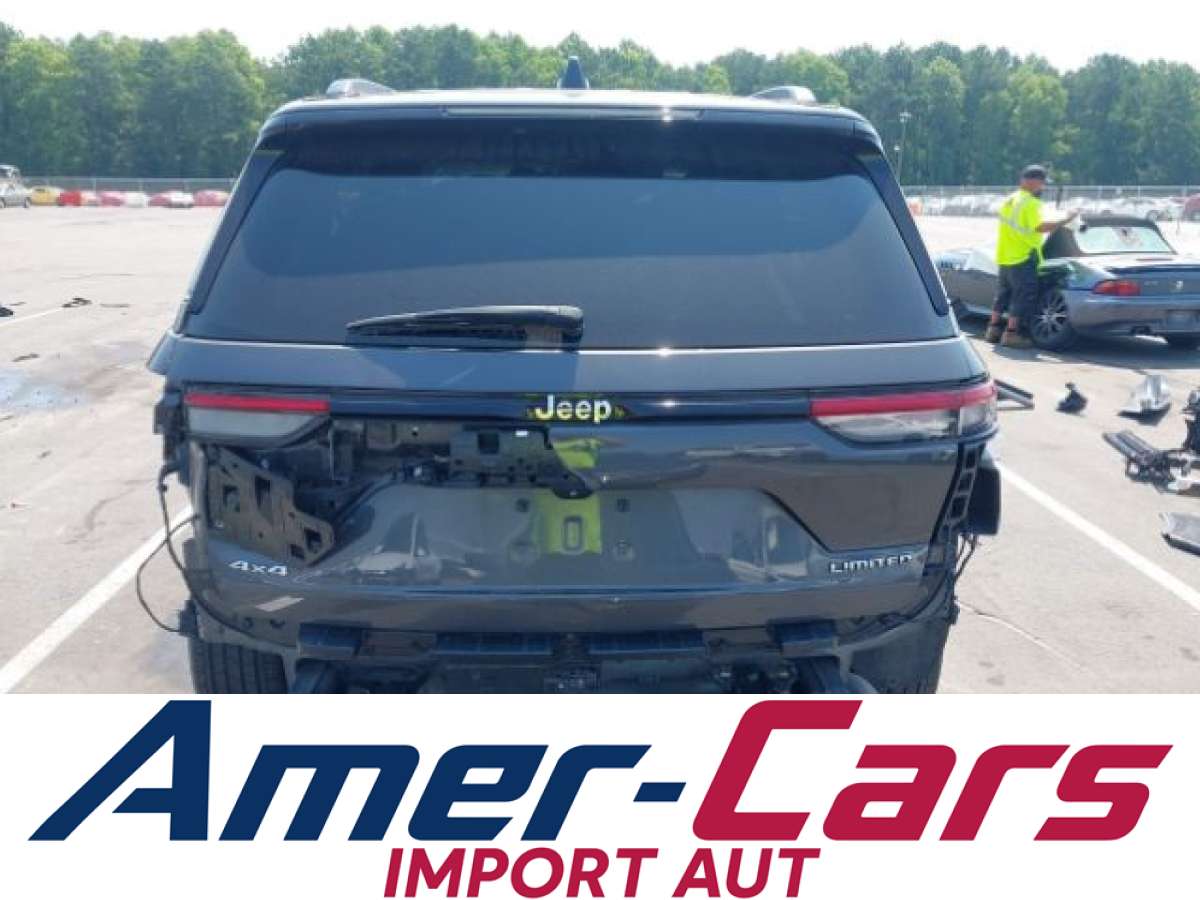 Jeep Grand Cherokee 2022 z USA — zdjęcie 16 z 17