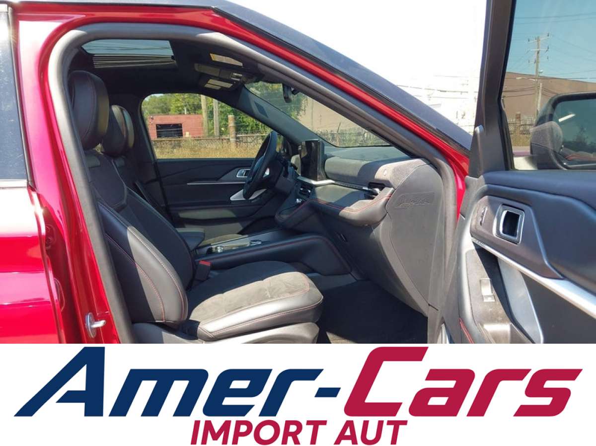 Ford Explorer 2025 z USA — zdjęcie 10 z 15