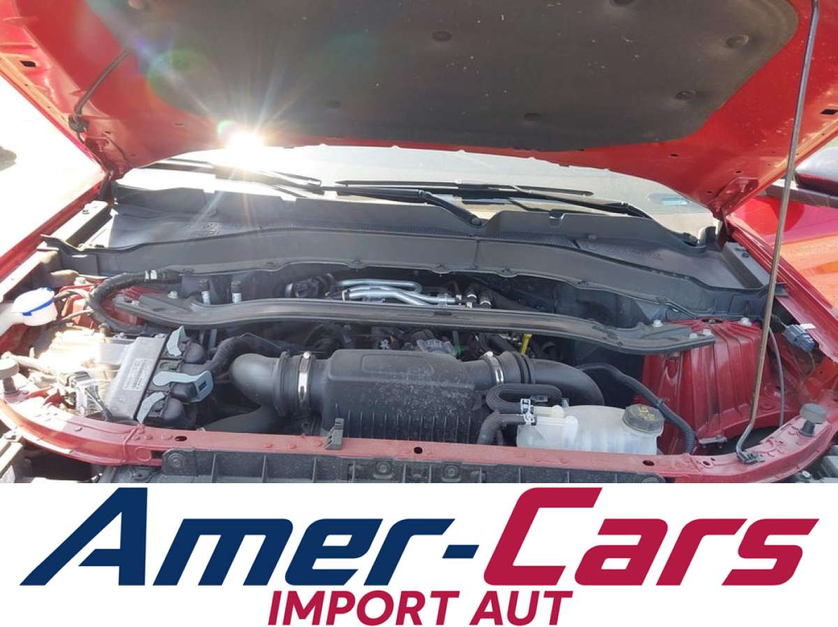 Ford Explorer 2025 z USA — zdjęcie 14 z 15