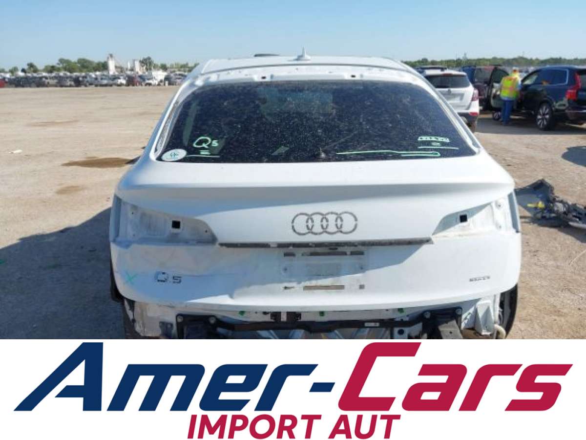 Audi Q5 Sportback 2024 z USA — zdjęcie 17 z 21