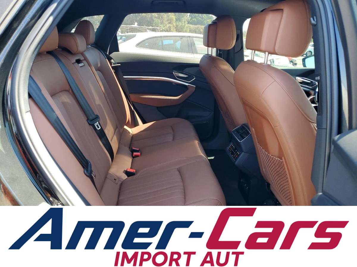 Audi Q8 2021 z USA — zdjęcie 11 z 13