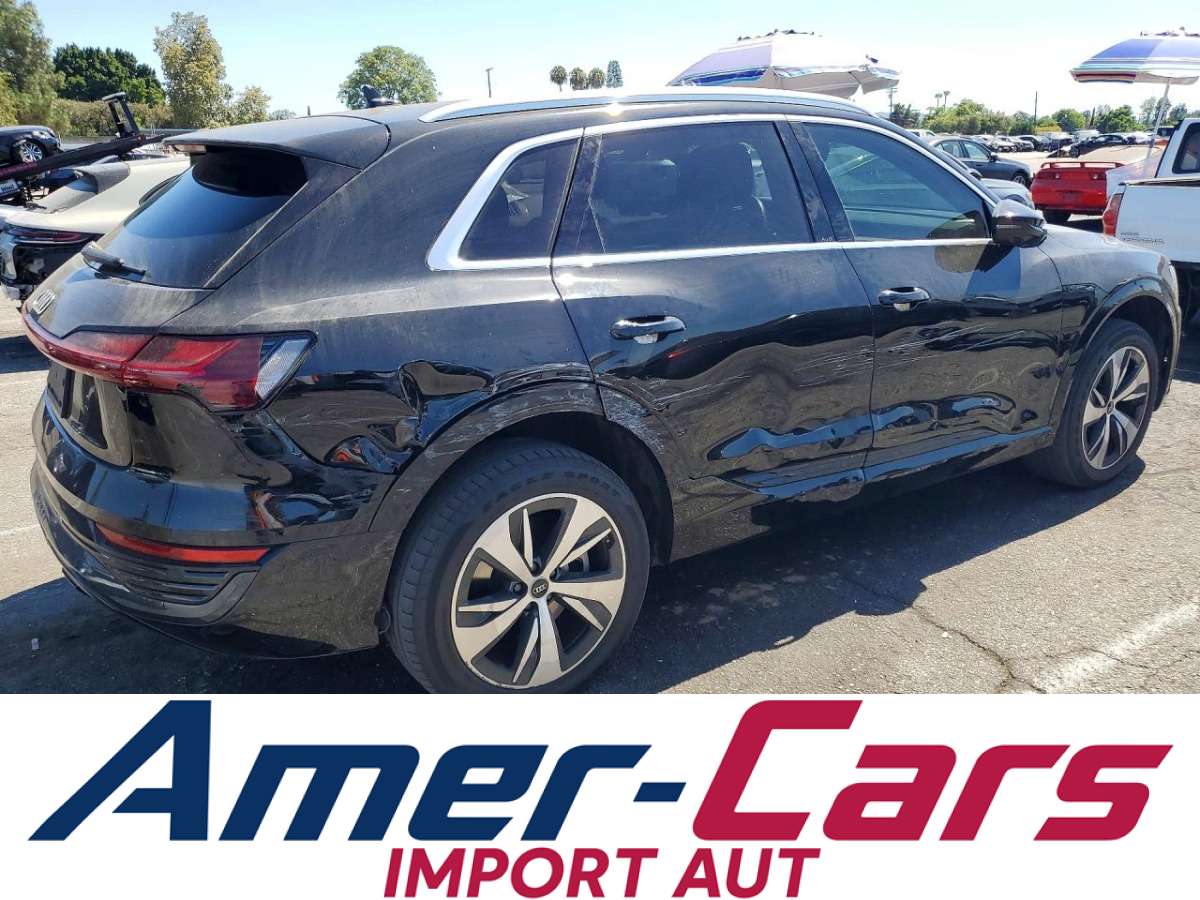 Audi Q8 2021 z USA — zdjęcie 3 z 13