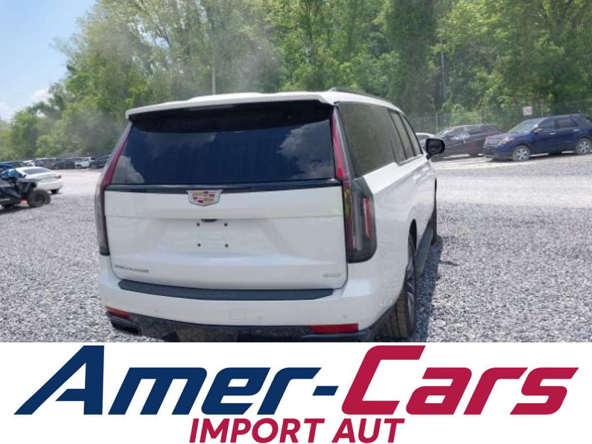 Cadillac Escalade 2021 z USA — zdjęcie 16 z 18