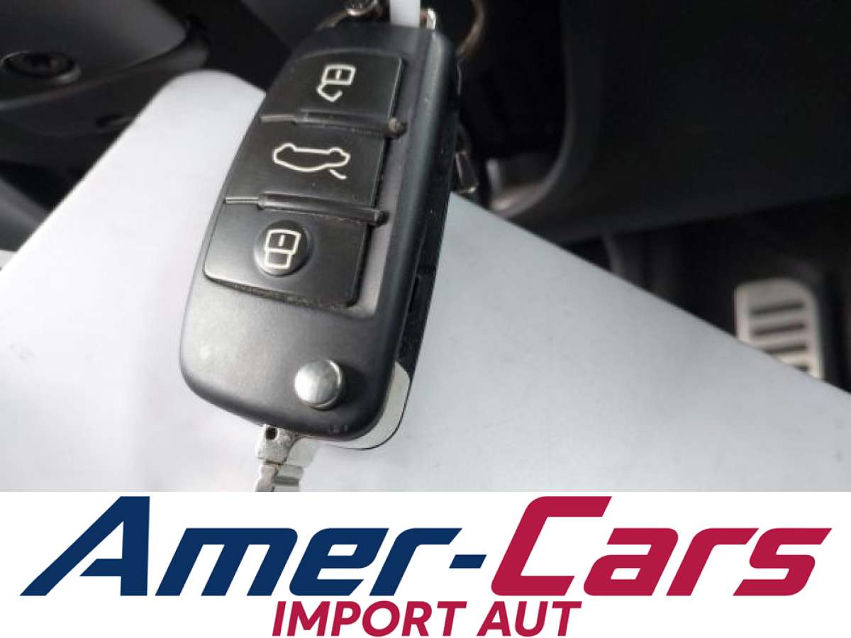 Audi R8 Spyder 2012 z USA — zdjęcie 11 z 16