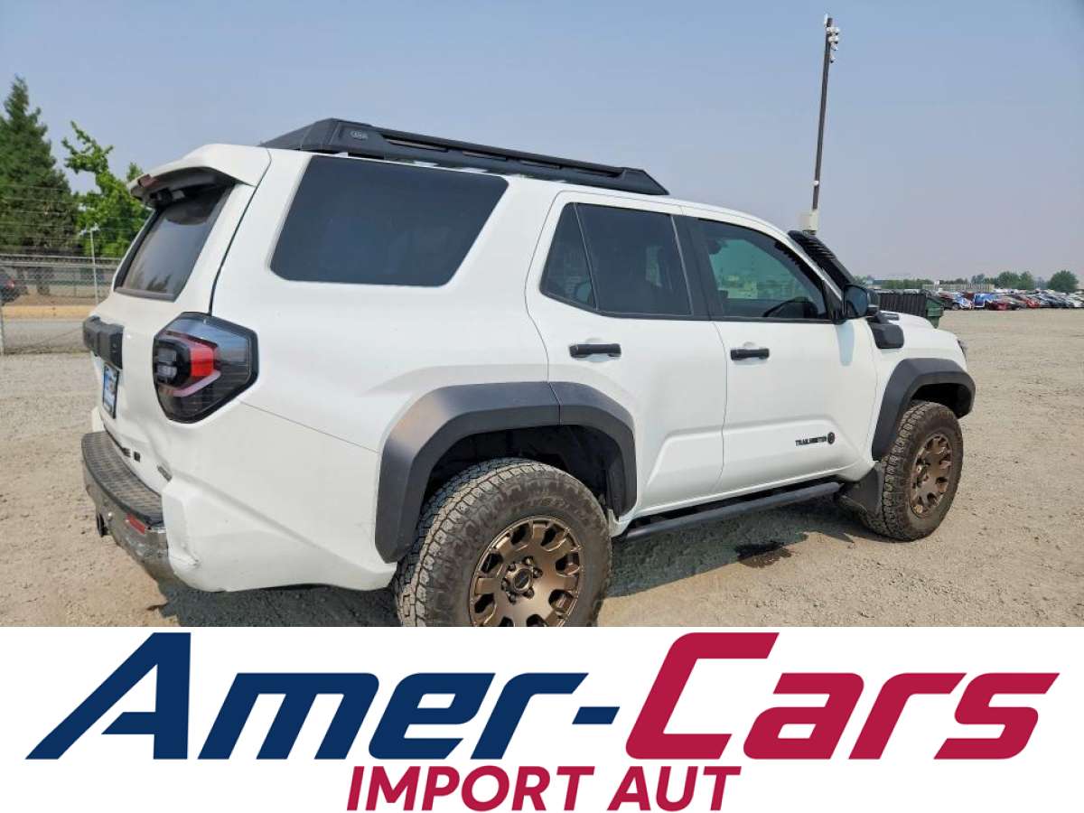Toyota 4-Runner 2025 z USA — zdjęcie 2 z 12