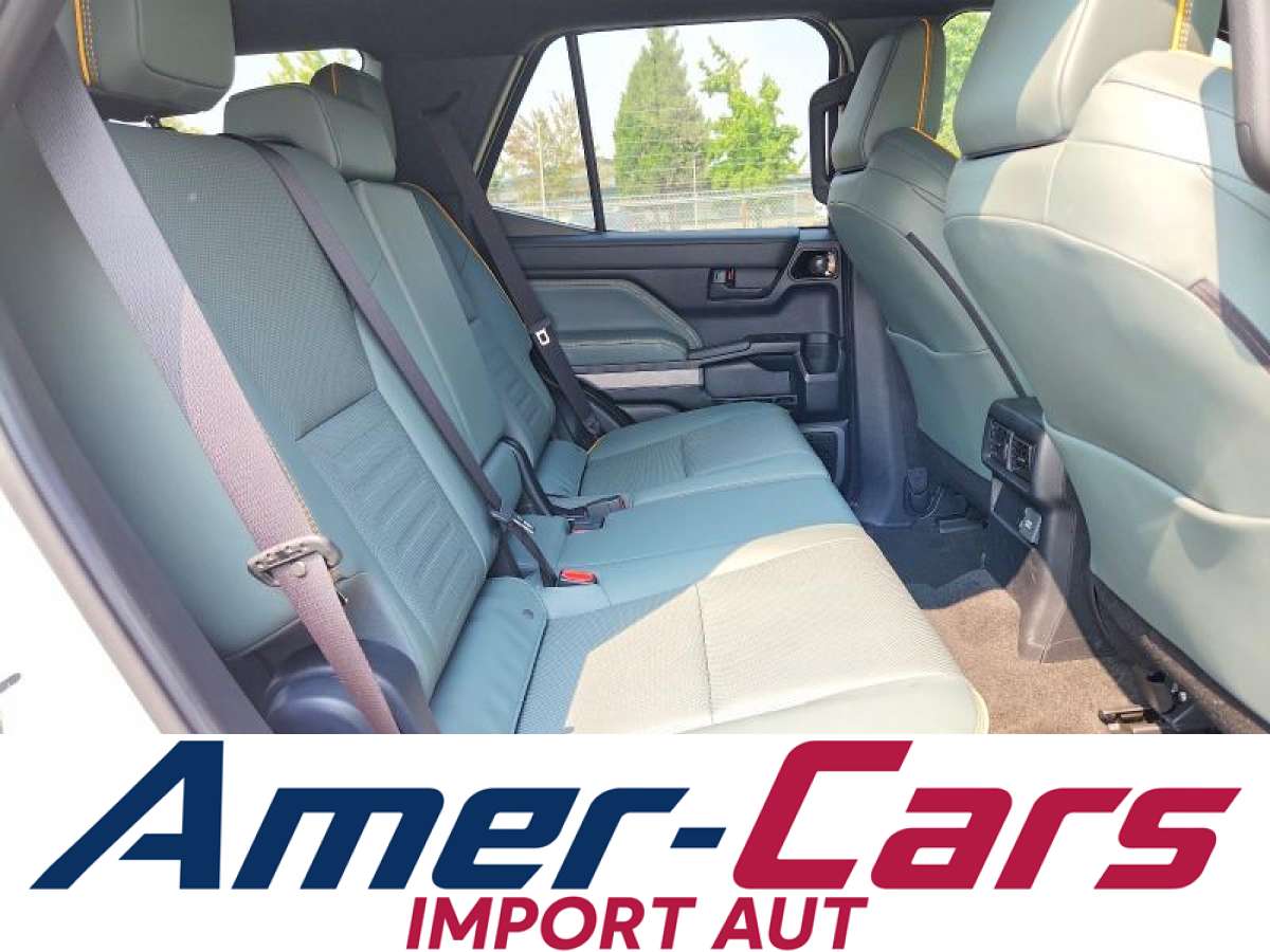 Toyota 4-Runner 2025 z USA — zdjęcie 9 z 12
