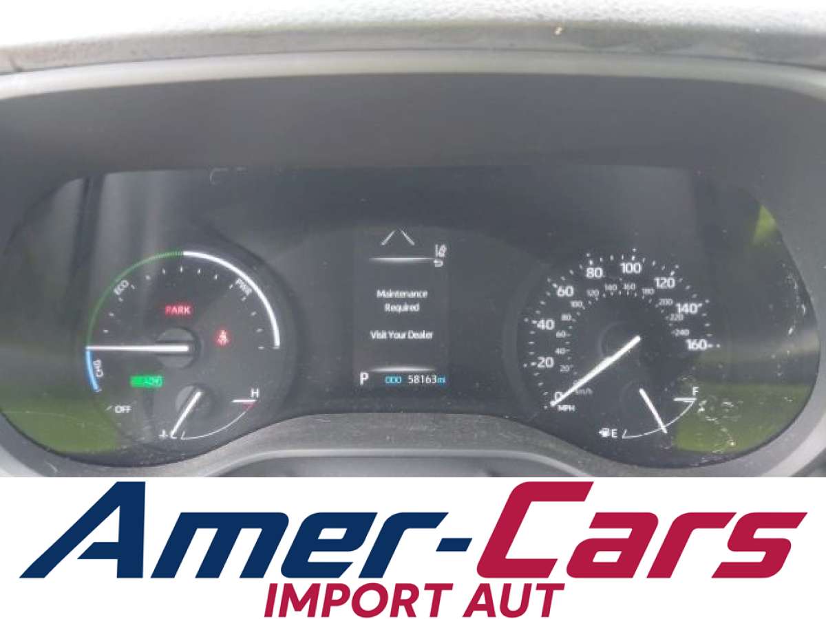Toyota Sienna 2021 z USA — zdjęcie 7 z 16