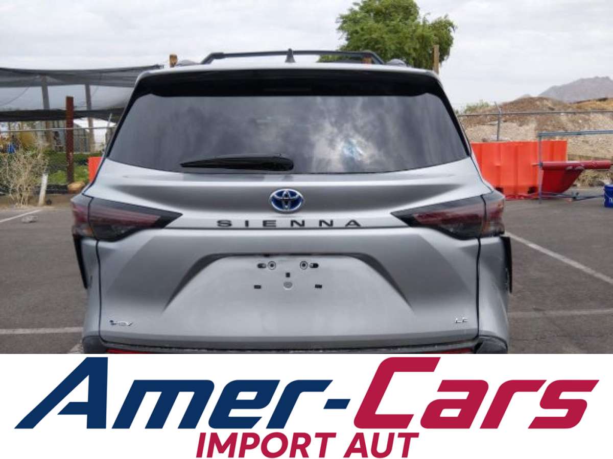 Toyota Sienna 2025 z USA — zdjęcie 16 z 16