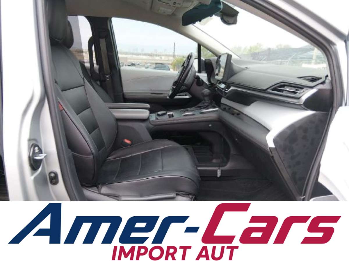 Toyota Sienna 2025 z USA — zdjęcie 5 z 16