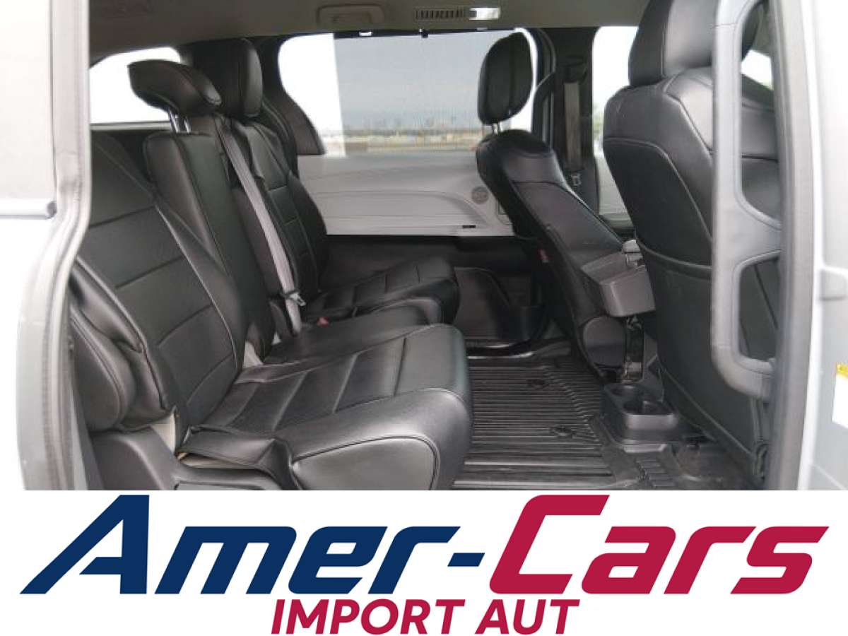 Toyota Sienna 2025 z USA — zdjęcie 8 z 16