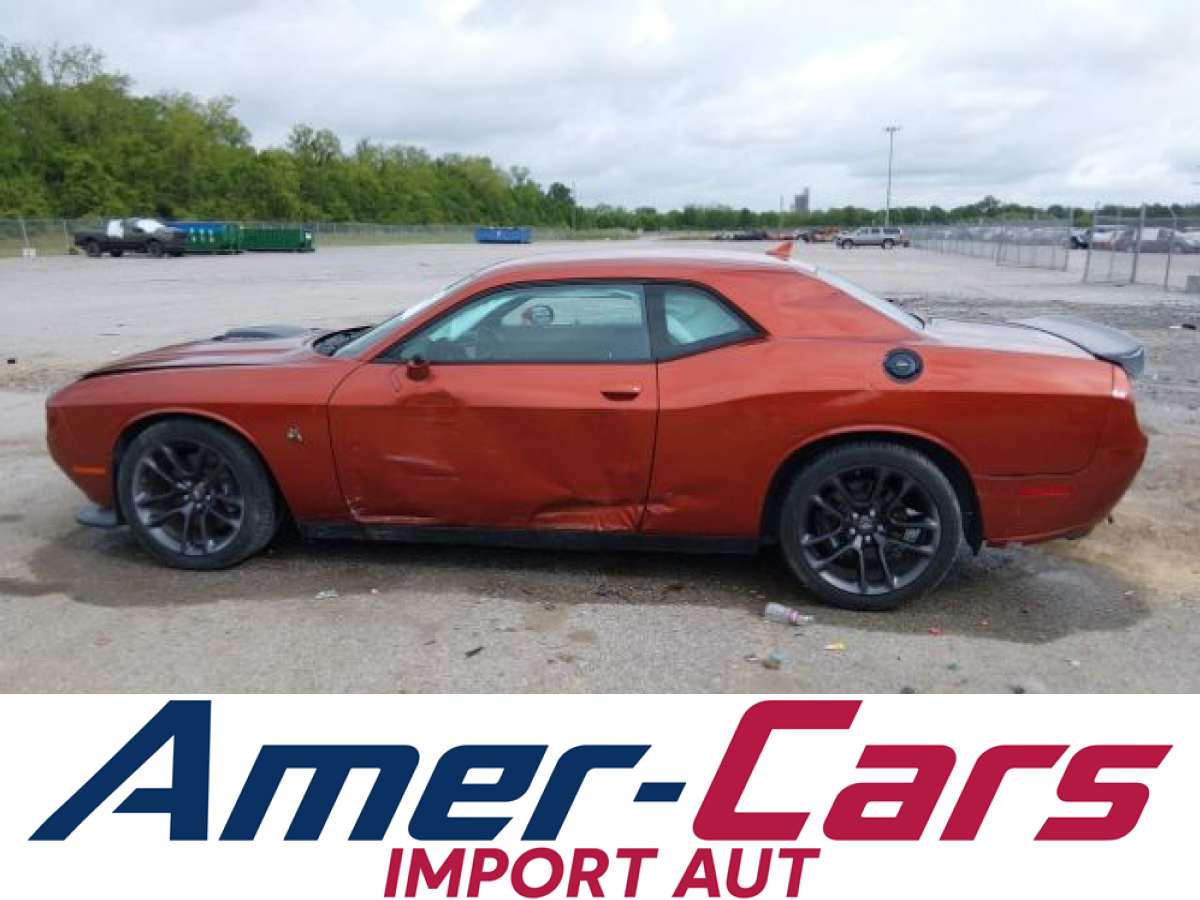 Dodge Challenger 2020 z USA — zdjęcie 14 z 16