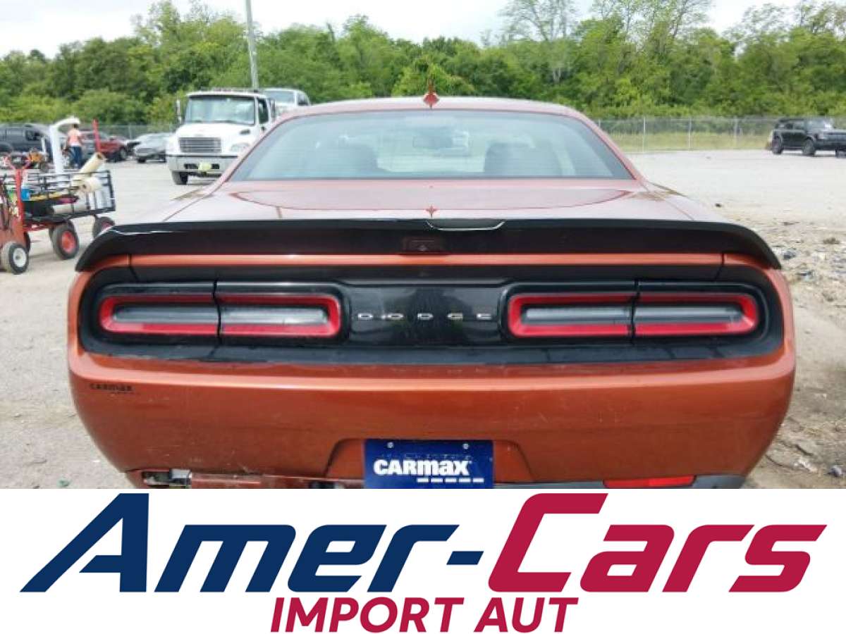 Dodge Challenger 2020 z USA — zdjęcie 16 z 16
