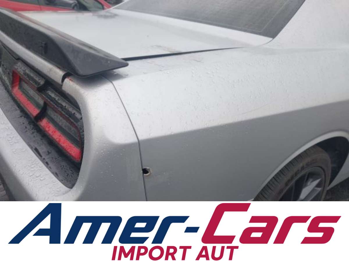 Dodge Challenger 2022 z USA — zdjęcie 12 z 22
