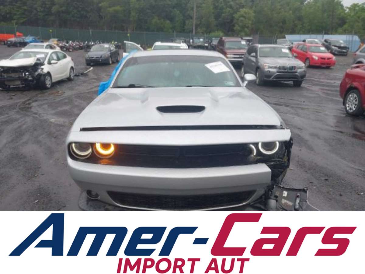 Dodge Challenger 2022 z USA — zdjęcie 13 z 22