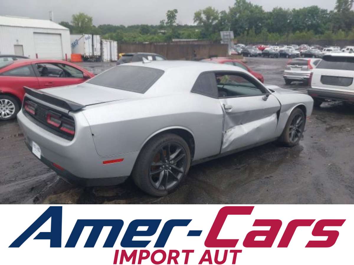 Dodge Challenger 2022 z USA — zdjęcie 4 z 22