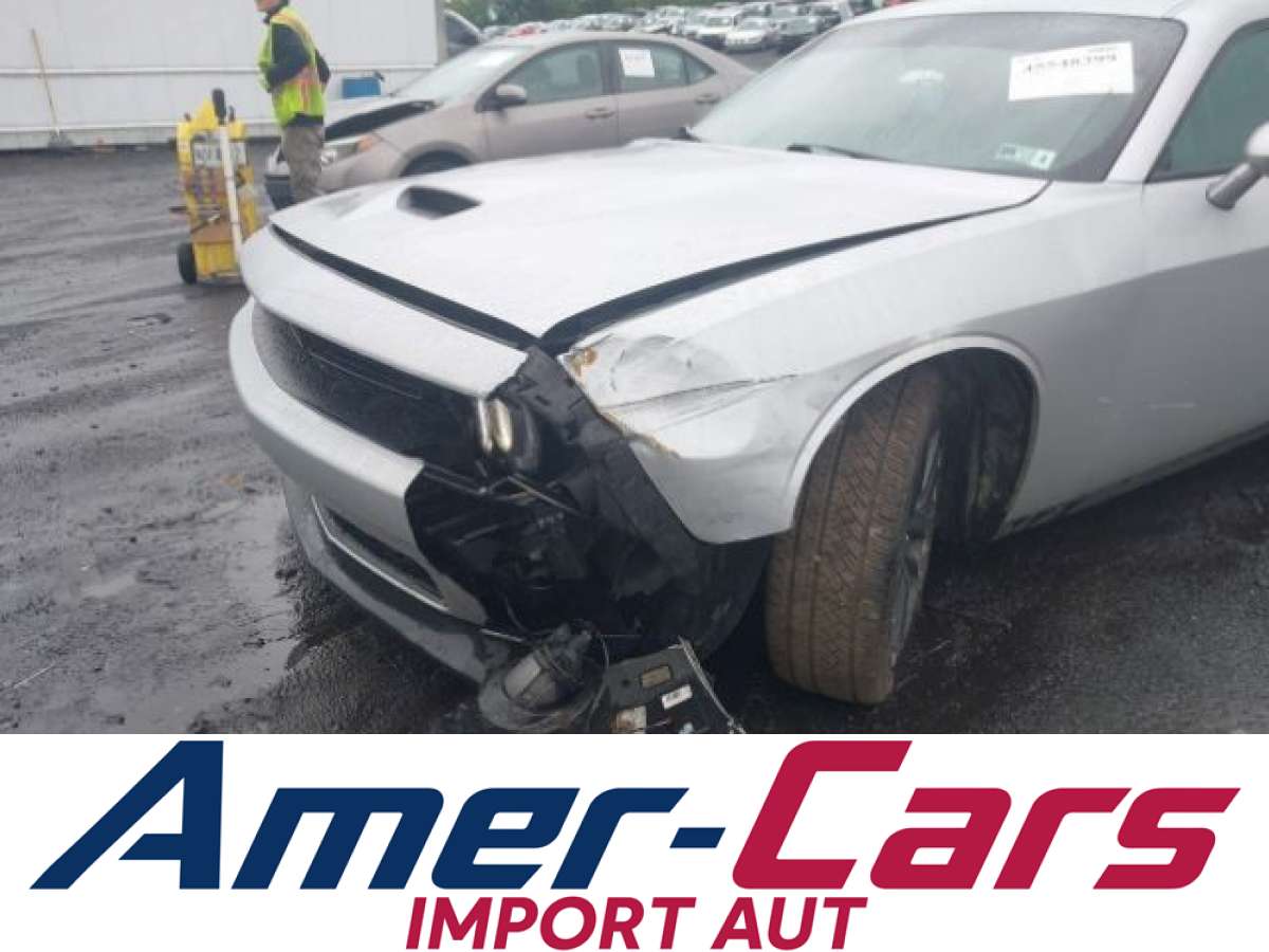 Dodge Challenger 2022 z USA — zdjęcie 6 z 22