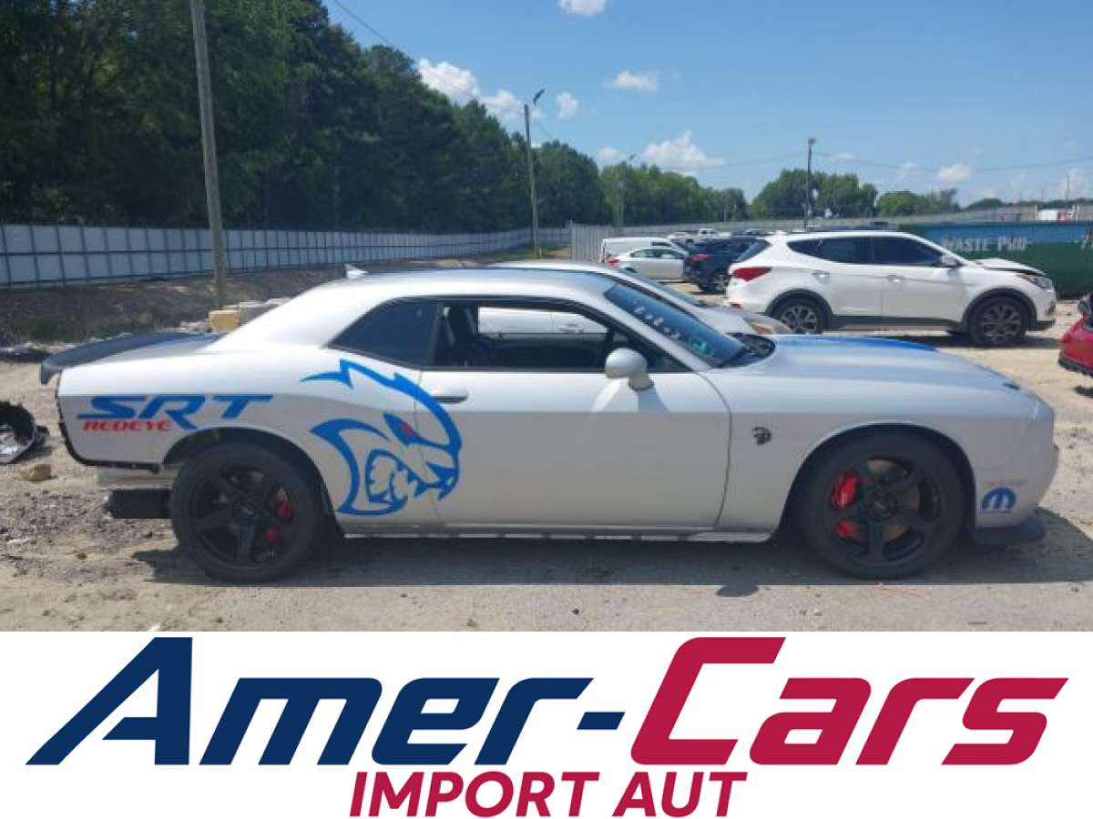 Dodge Challenger 2022 z USA — zdjęcie 14 z 20