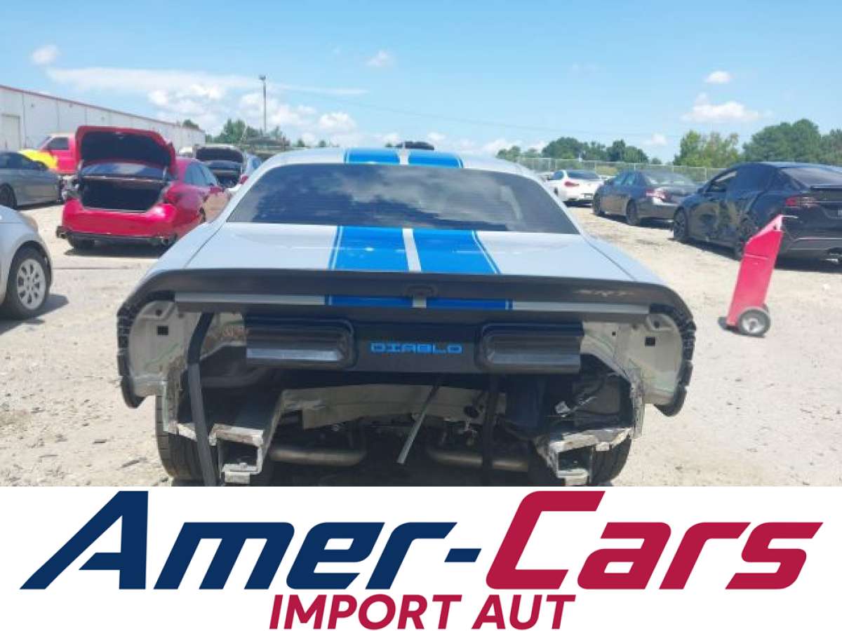 Dodge Challenger 2022 z USA — zdjęcie 17 z 20