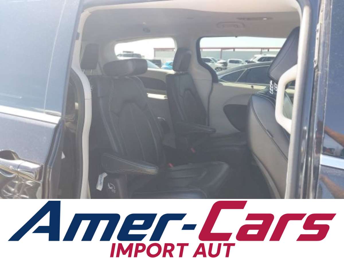 Chrysler Pacifica 2023 z USA — zdjęcie 8 z 16