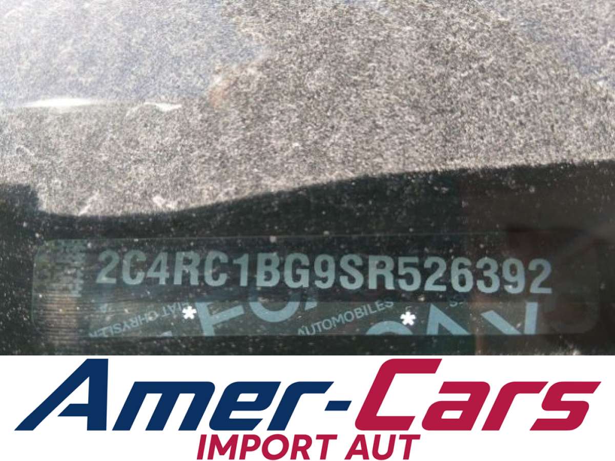 Chrysler Pacifica 2025 z USA — zdjęcie 9 z 16
