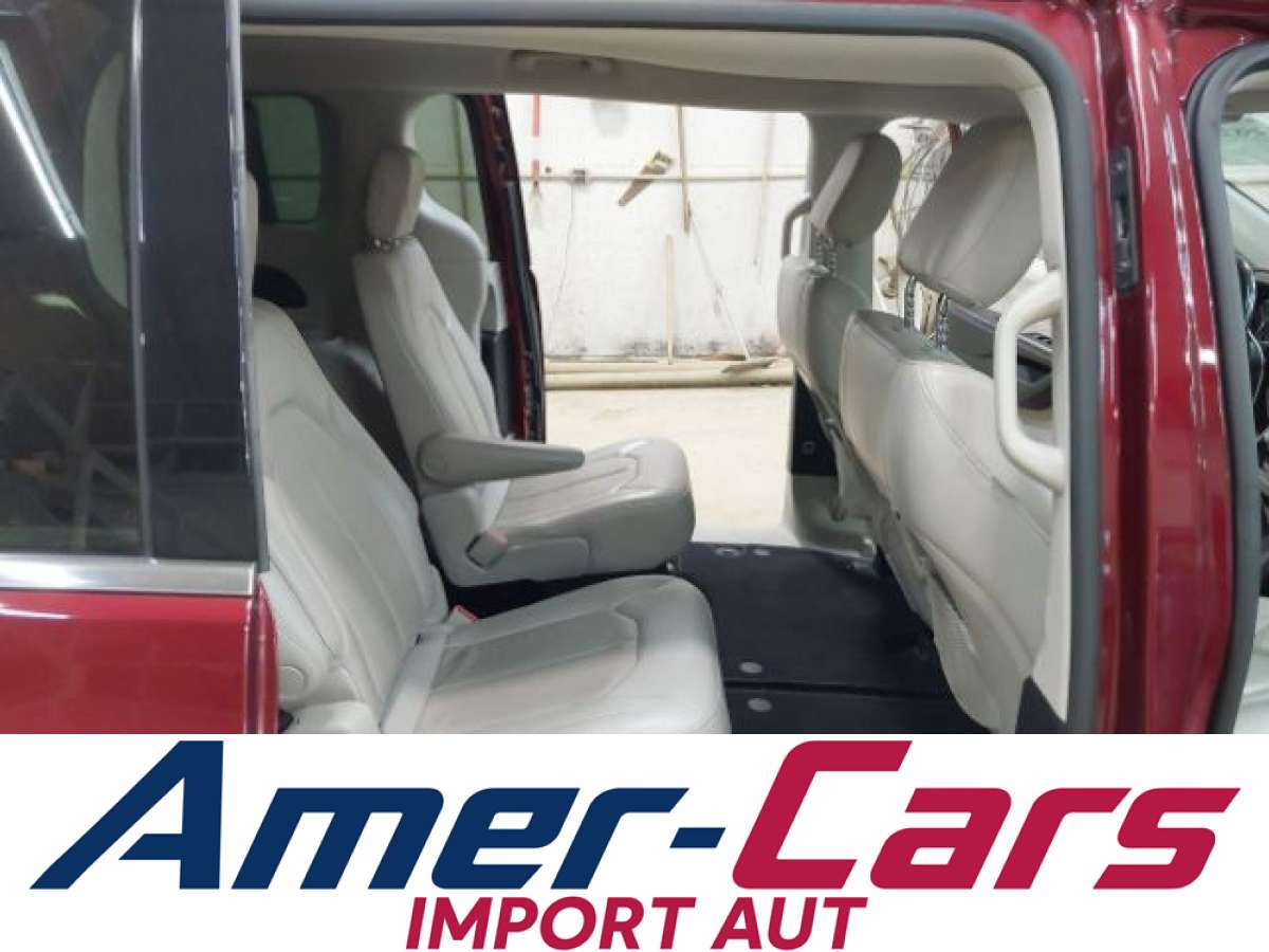 Chrysler Pacifica 2021 z USA — zdjęcie 8 z 18