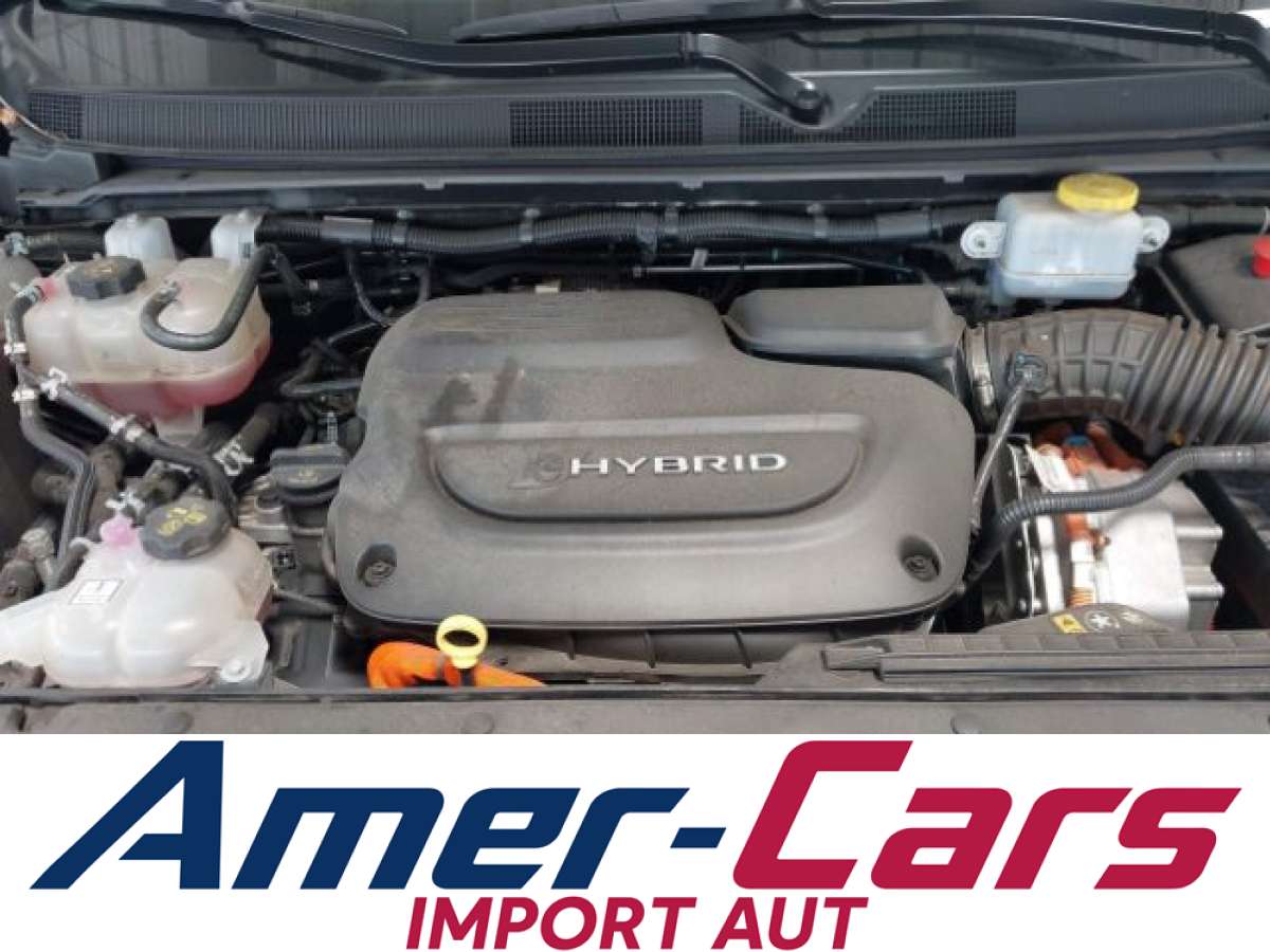 Chrysler Pacifica 2022 z USA — zdjęcie 10 z 16
