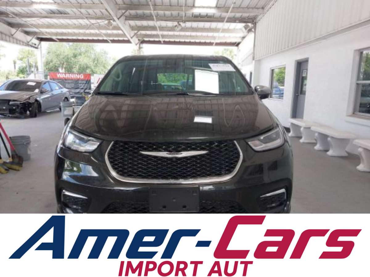 Chrysler Pacifica 2022 z USA — zdjęcie 12 z 16
