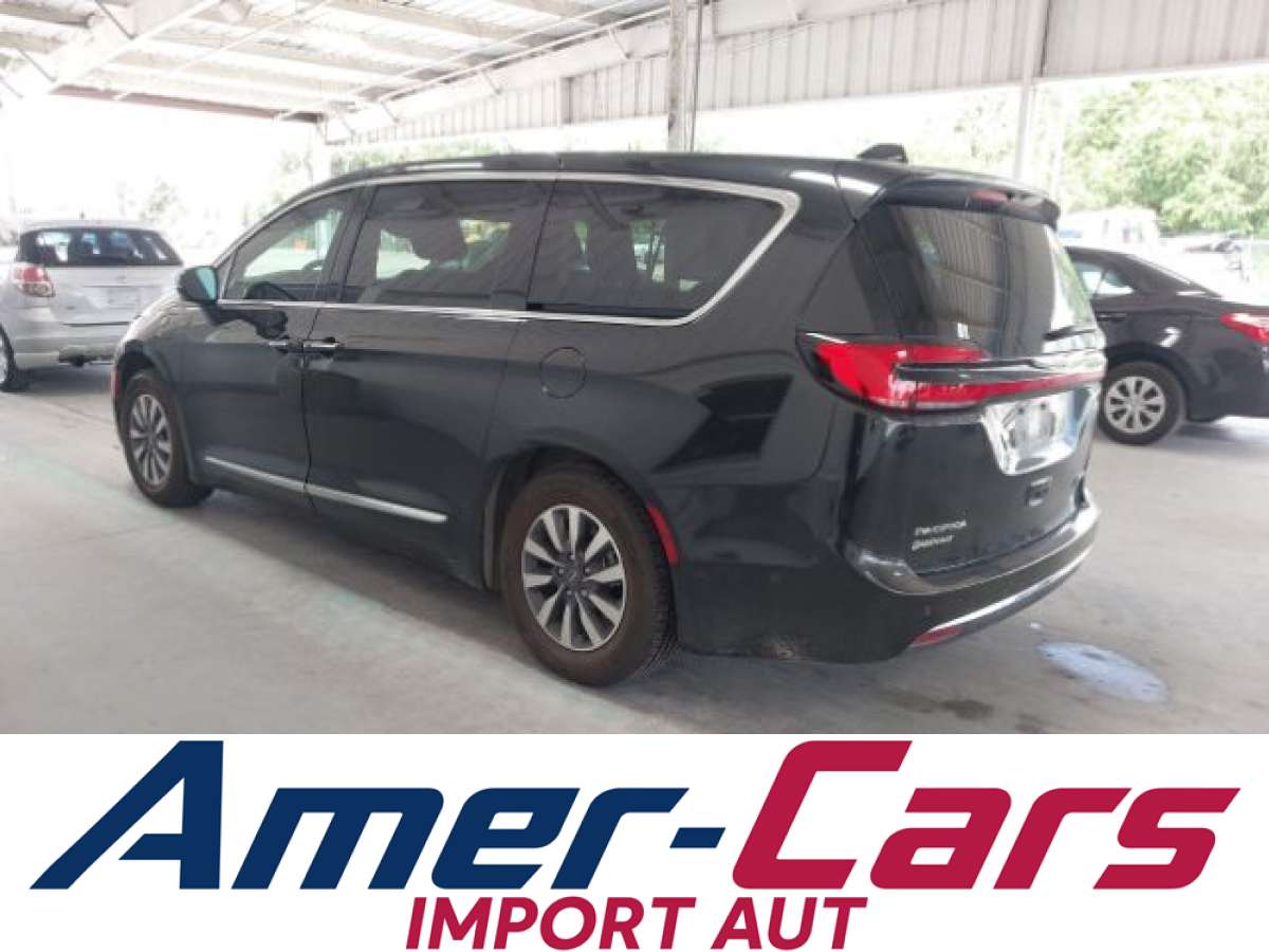 Chrysler Pacifica 2022 z USA — zdjęcie 3 z 16