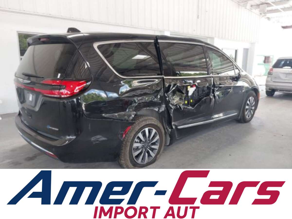 Chrysler Pacifica 2022 z USA — zdjęcie 4 z 16