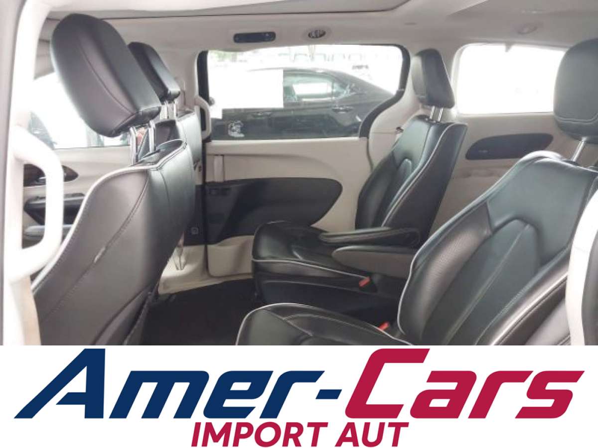 Chrysler Pacifica 2022 z USA — zdjęcie 8 z 16