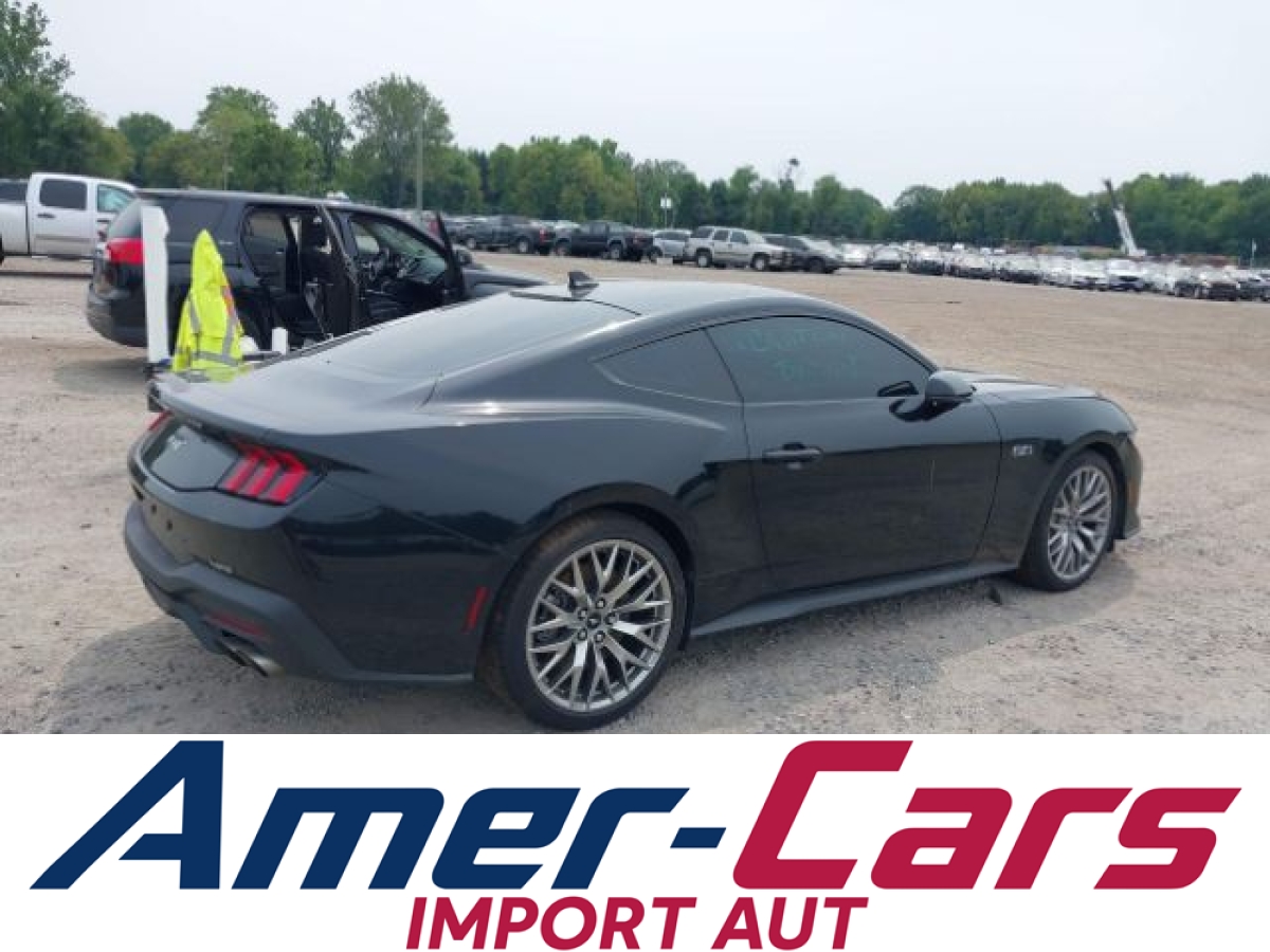 Ford Mustang 2026 z USA — zdjęcie 4 z 17