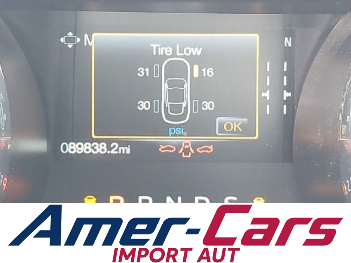 Ford Mustang 2022 z USA — zdjęcie 15 z 16