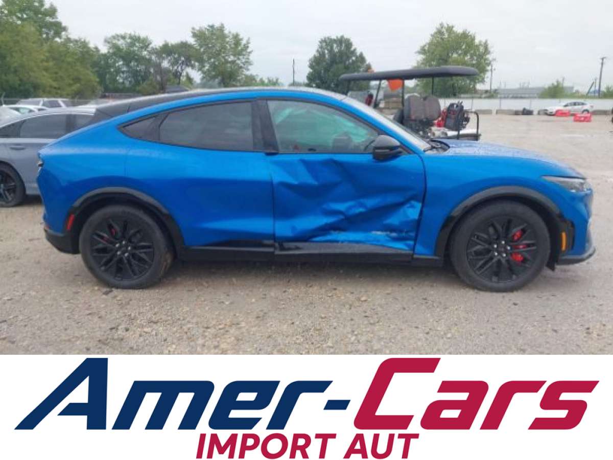 Ford Mustang Mach-E 2025 z USA — zdjęcie 13 z 18